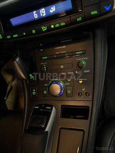 Lexus CT 200h 2015, 260,000 km - 1.8 л - Bakı