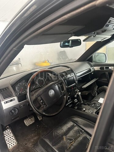 Volkswagen Touareg 2006, 299,000 km - 4.2 l - Bakı