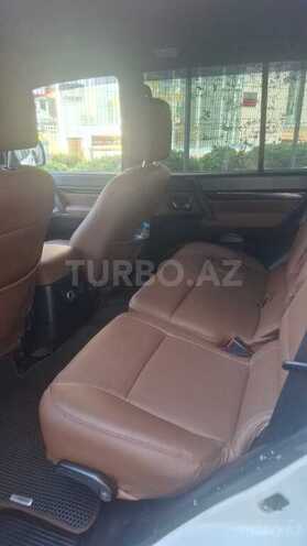 Mitsubishi Pajero 2010, 327,000 km - 3.5 l - Bakı