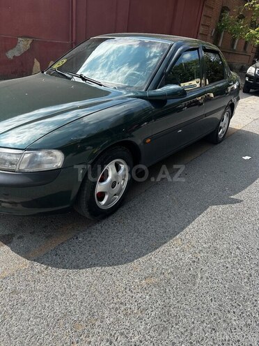 Opel Vectra 1998, 316,000 km - 1.6 l - Şəki