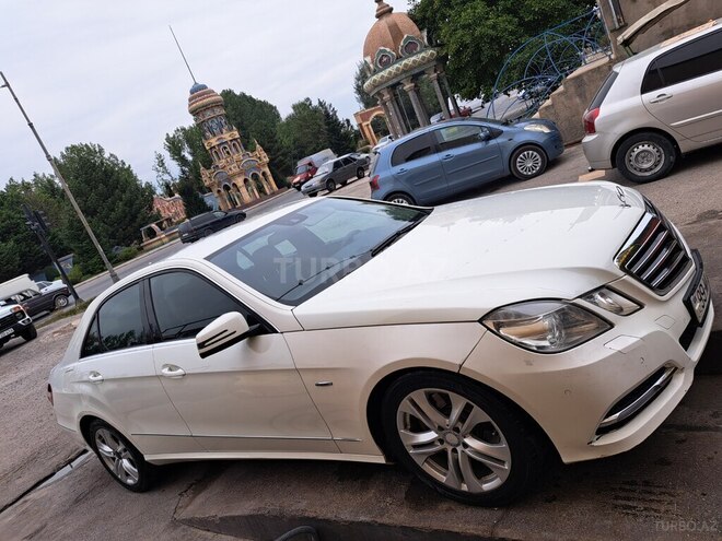 Mercedes E 250 2011, 234,560 km - 1.8 l - Xaçmaz