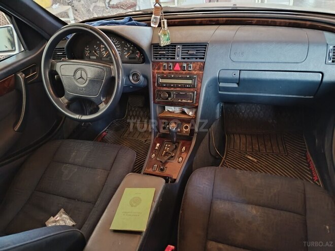 Mercedes C 240 1997, 240,000 km - 2.4 л - Gəncə
