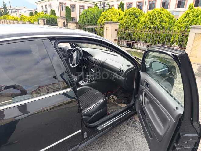 Volkswagen Passat 2003, 150,000 km - 1.8 l - Zaqatala