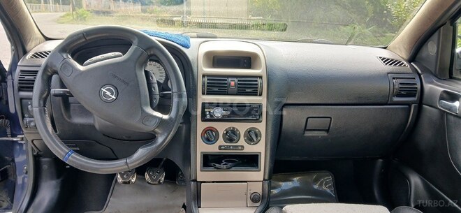 Opel Astra 2000, 380,000 km - 1.6 l - Zaqatala