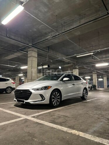 Hyundai Elantra 2018, 140,000 km - 2.0 l - Bakı