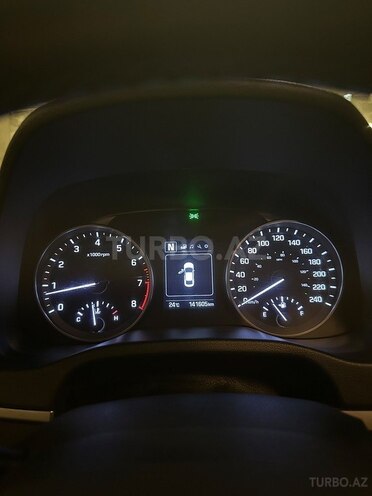 Hyundai Elantra 2018, 140,000 km - 2.0 l - Bakı