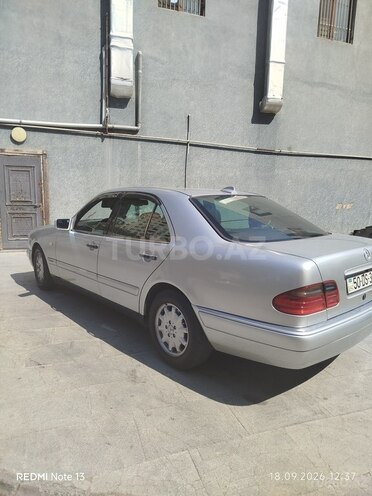 Mercedes E 230 1996, 323,523 km - 2.3 l - Sumqayıt