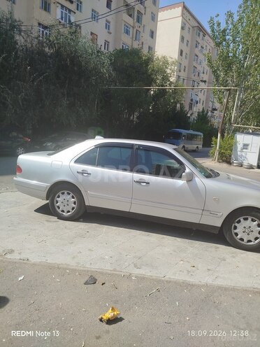 Mercedes E 230 1996, 323,523 km - 2.3 l - Sumqayıt