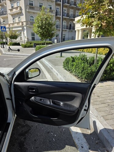 Nissan Sunny 2008, 270,000 km - 1.6 l - Bakı