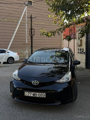 Toyota Prius V 2014, 285,633 km - 1.8 l - Bakı