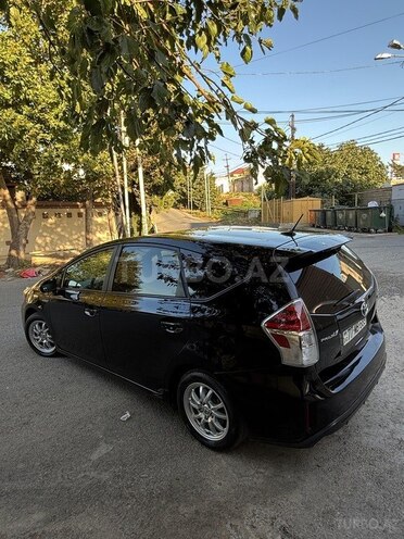 Toyota Prius V 2014, 285,633 km - 1.8 l - Bakı