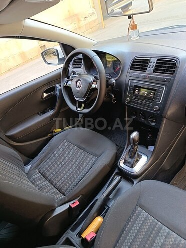 Volkswagen Polo 2018, 121,000 km - 1.6 l - Bakı