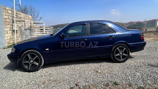 Mercedes C 200 1997, 322,361 km - 2.2 л - Bakı