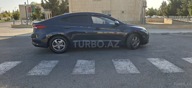 Hyundai Avante 2016, 260,000 km - 1.6 l - Bakı