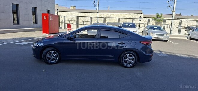Hyundai Avante 2016, 260,000 km - 1.6 l - Bakı
