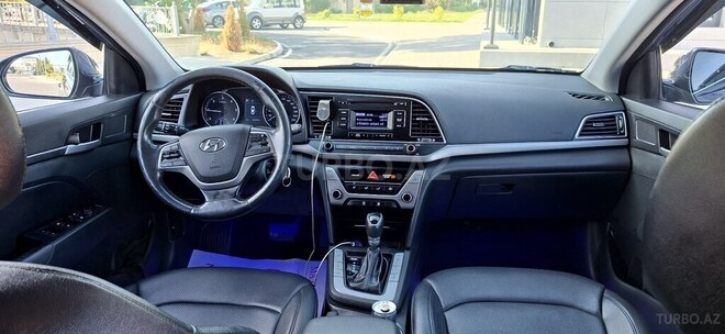 Hyundai Avante 2016, 260,000 km - 1.6 l - Bakı