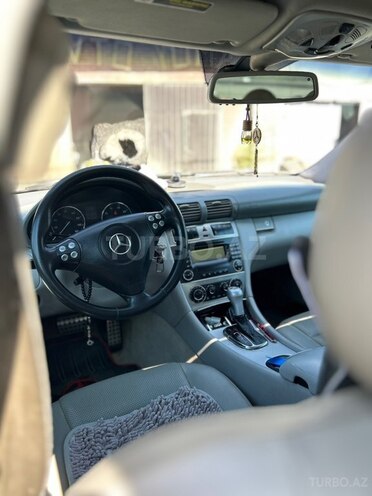 Mercedes C 180 2005, 282,696 km - 1.8 l - Quba