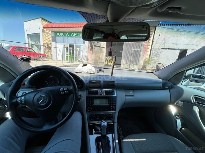 Mercedes C 180 2005, 282,696 km - 1.8 l - Quba