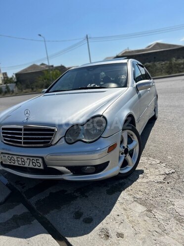 Mercedes C 180 2005, 282,696 km - 1.8 l - Quba