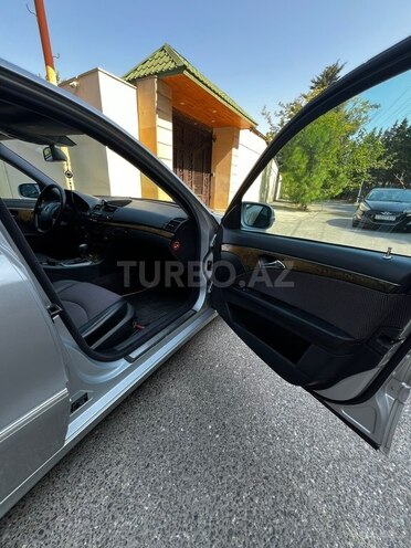 Mercedes E 240 2004, 362,000 km - 2.6 l - Bakı