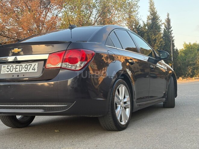 Chevrolet Cruze 2015, 286,000 km - 1.4 l - Sumqayıt