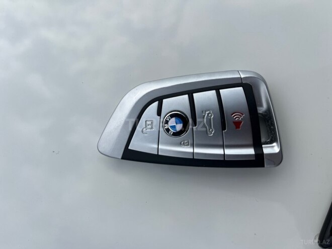 BMW  2015, 240,000 km - 2.0 l - Qəbələ