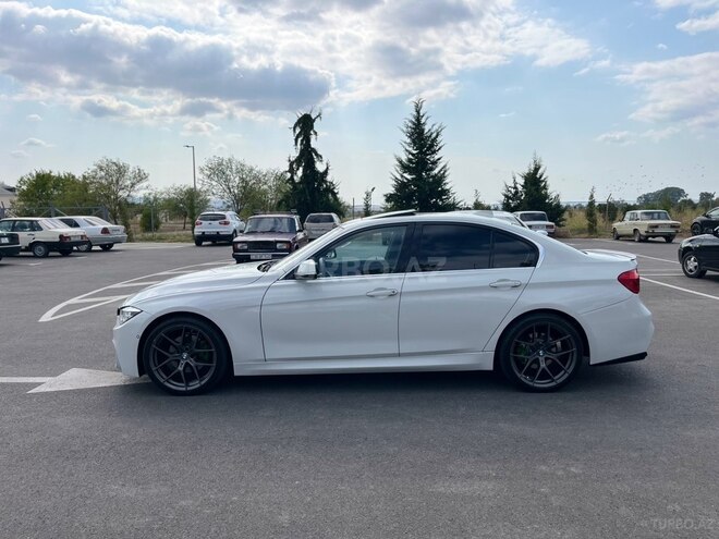BMW  2015, 240,000 km - 2.0 l - Qəbələ