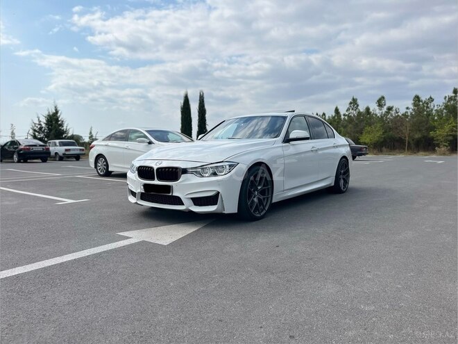 BMW  2015, 240,000 km - 2.0 l - Qəbələ