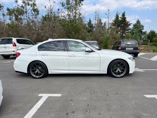 BMW  2015, 240,000 km - 2.0 l - Qəbələ