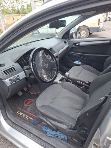 Opel Astra 2006, 255,437 km - 1.6 l - İsmayıllı