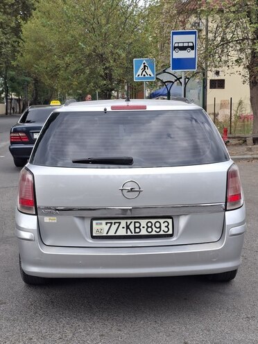 Opel Astra 2006, 255,437 km - 1.6 l - İsmayıllı