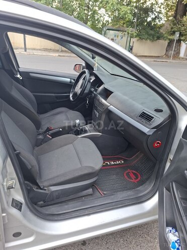 Opel Astra 2006, 255,437 km - 1.6 l - İsmayıllı