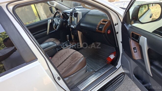 Toyota Land Cruiser Prado 2012, 200,000 km - 2.7 л - Bakı