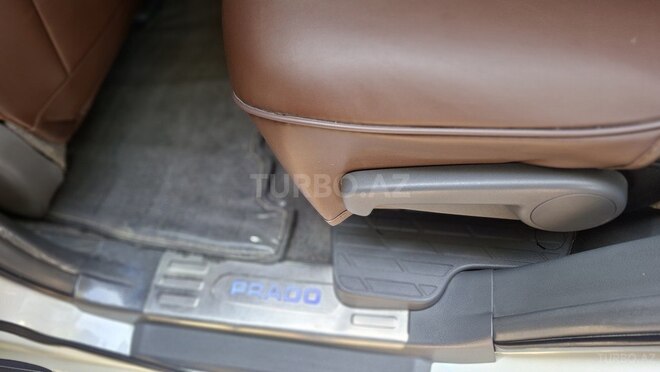 Toyota Land Cruiser Prado 2012, 200,000 km - 2.7 л - Bakı