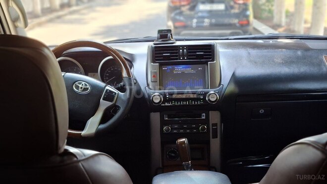 Toyota Land Cruiser Prado 2012, 200,000 km - 2.7 л - Bakı