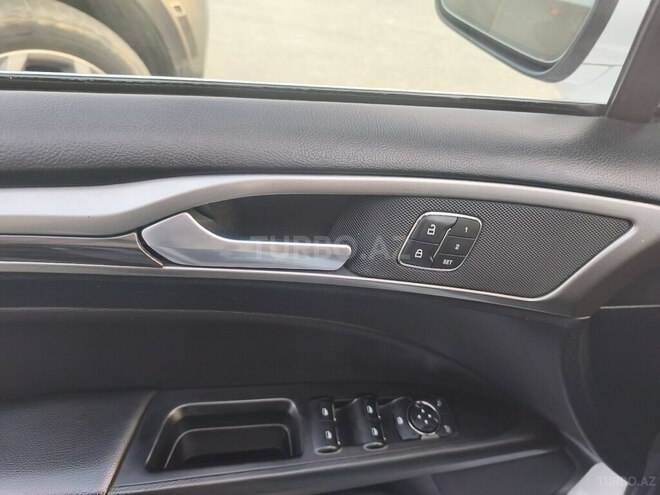 Ford Fusion (North America) 2019, 215,652 km - 2.0 л - Bakı