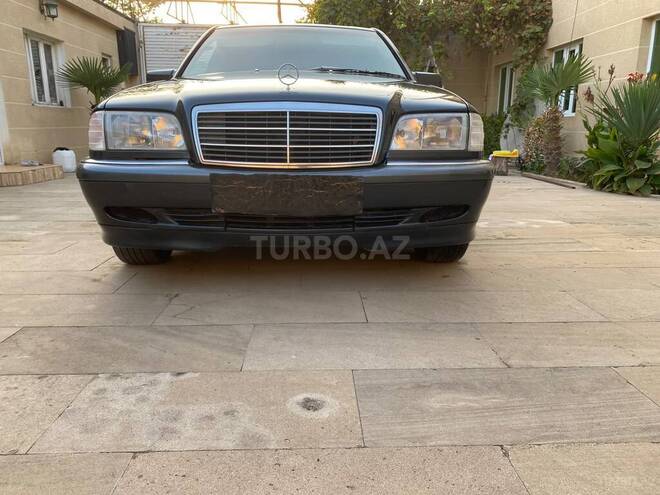 Mercedes C 180 1999, 260,000 km - 1.8 l - Tovuz