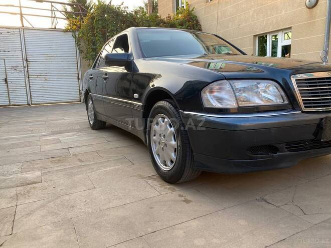 Mercedes C 180 1999, 260,000 km - 1.8 l - Tovuz