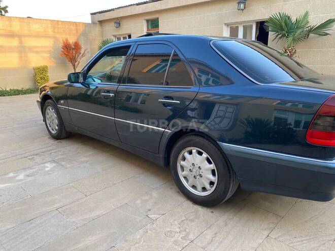 Mercedes C 180 1999, 260,000 km - 1.8 l - Tovuz