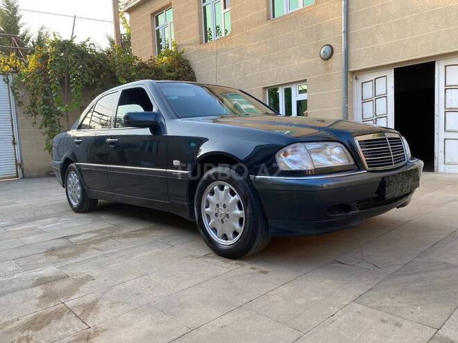 Mercedes C 180 1999, 260,000 km - 1.8 l - Tovuz