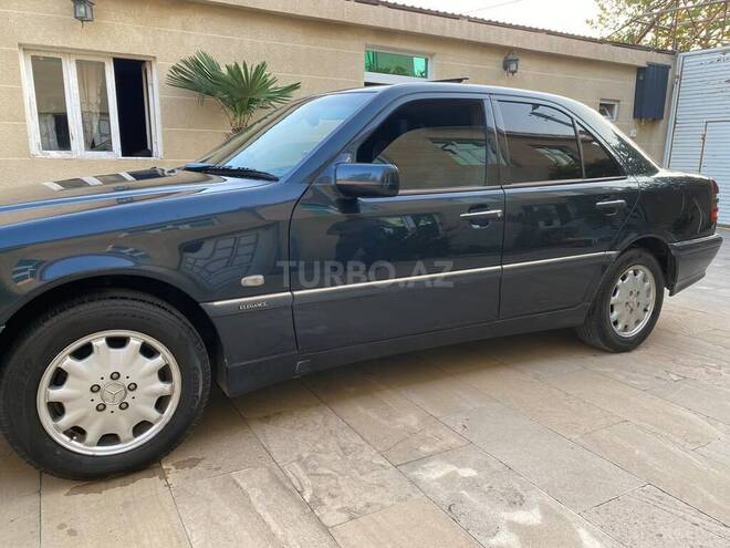 Mercedes C 180 1999, 260,000 km - 1.8 l - Tovuz