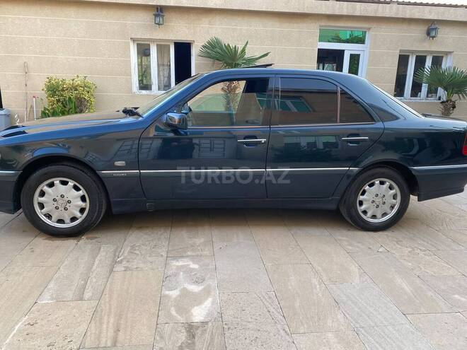 Mercedes C 180 1999, 260,000 km - 1.8 l - Tovuz