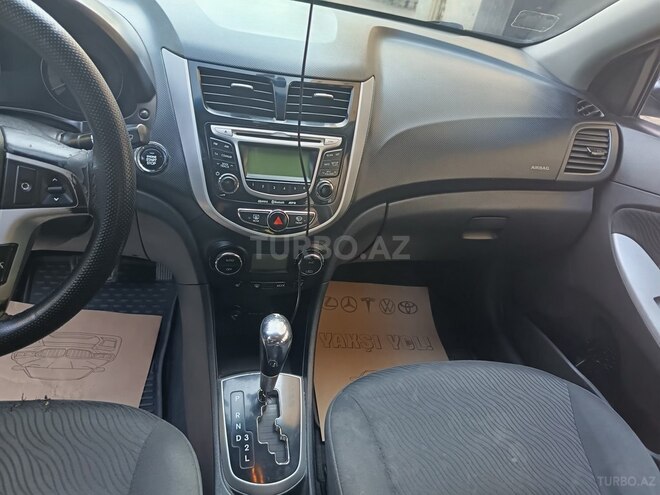 Hyundai Accent 2012, 300,000 km - 1.6 l - Tovuz