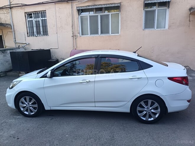 Hyundai Accent 2012, 300,000 km - 1.6 l - Tovuz