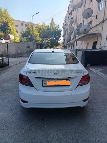 Hyundai Accent 2012, 300,000 km - 1.6 l - Tovuz
