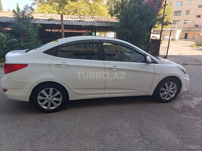 Hyundai Accent 2012, 300,000 km - 1.6 l - Tovuz