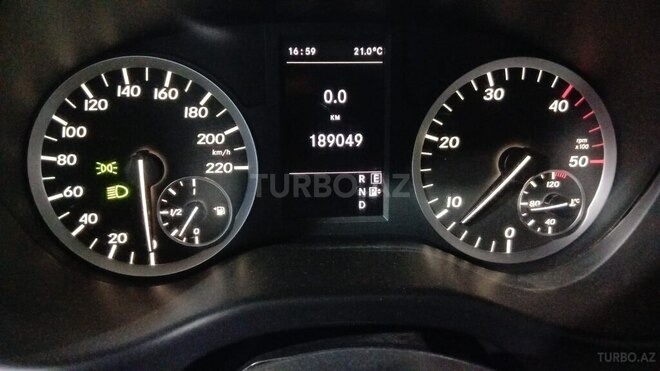 Mercedes  2015, 190,000 km - 2.1 л - Bakı