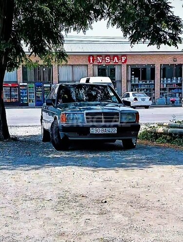 Mercedes 190 1992, 150,000 km - 2.0 l - Şəki