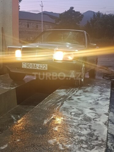 Mercedes 190 1992, 150,000 km - 2.0 l - Şəki