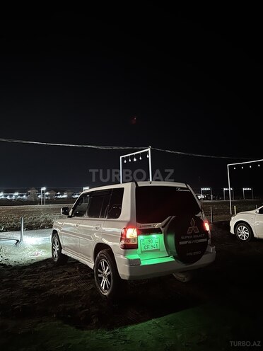 Mitsubishi Pajero io 1999, 250,000 km - 1.8 л - Bakı